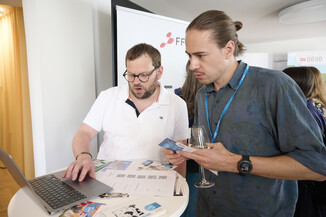 Bild 15 / 155