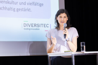 Bild 113 / 162