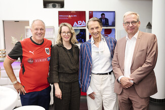 Bild 9 / 210
