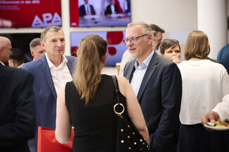 Bild 167 / 210