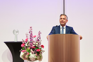 Bild 7 / 100