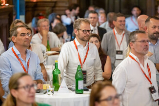 Bild 76 / 306
