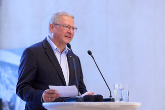 Bild 16 / 56