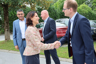 Bild 12 / 88