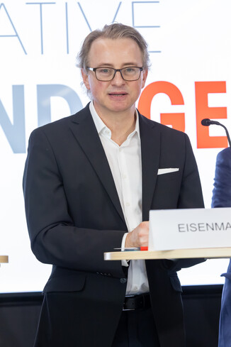 Bild 33 / 51