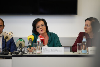 Bild 8 / 40