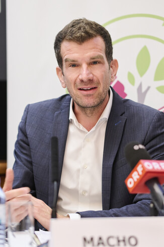 Bild 15 / 16