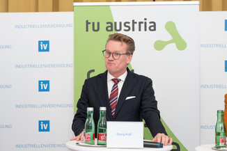 Bild 24 / 77