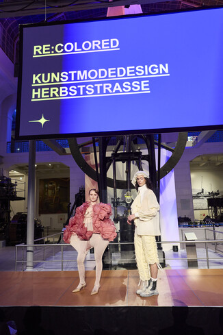 Bild 37 / 73